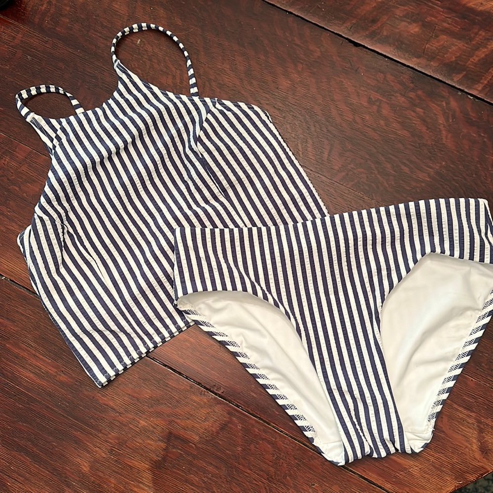 Lululemon Swim Set